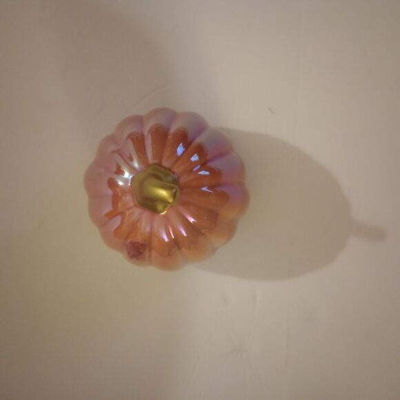 🆕🎃Bullseye Playground Pink Irridescent Ceramic Pumpkin Decor - Picture 7 of 8